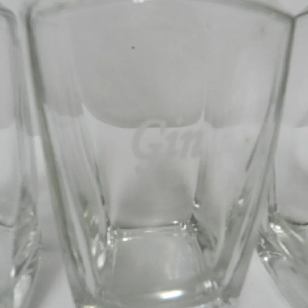 Vodka Gin Crown Royal Set 3 Decanter Bottles w/ Lid 10